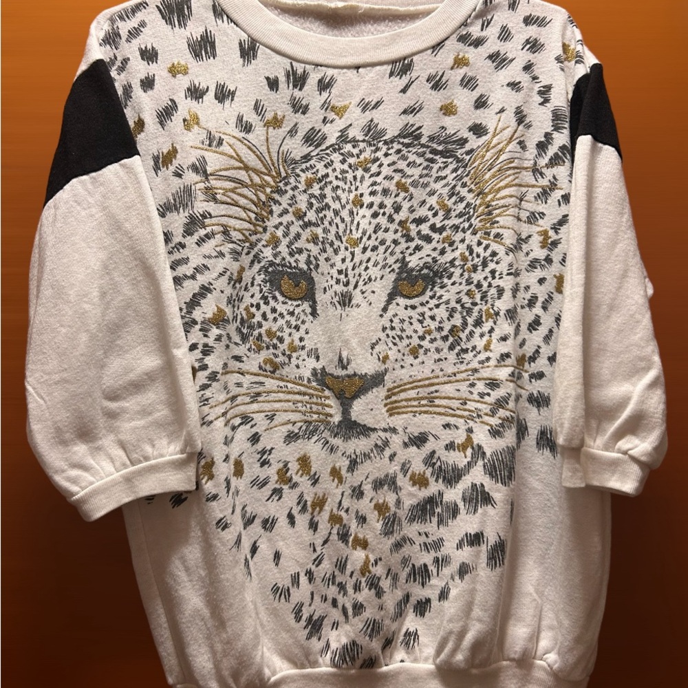 Vintage 1980s 3/4 sleeve sweatshirt with leopard and glitter gold details